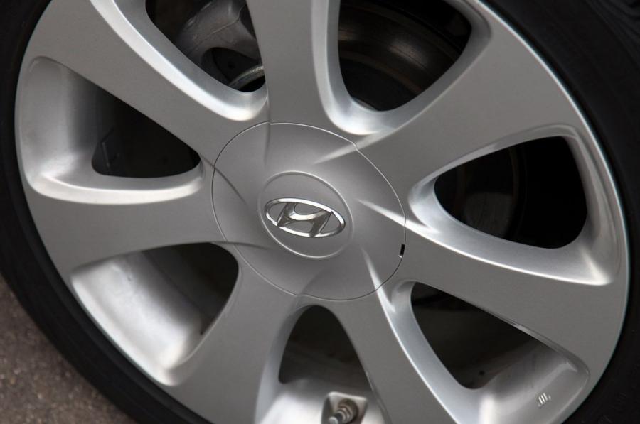  Hyundai Elantra Limited 2011 года  (фото 42 из 45)